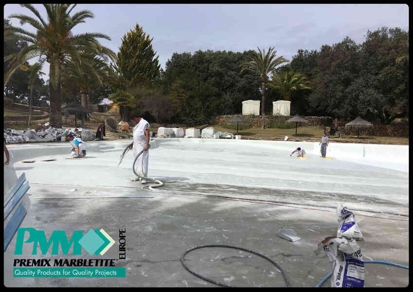 Piscina con Charcoal