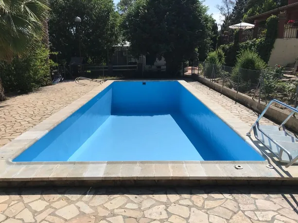 Proyecto de reparación y revestimiento de piscina