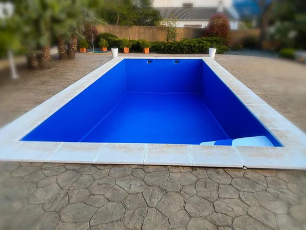 Proyecto de reparación y revestimiento de piscina
